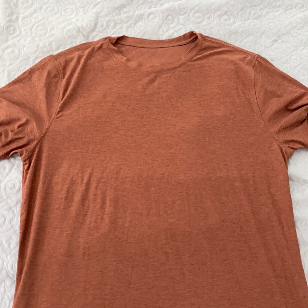 Men’s Tshirt- Vuori